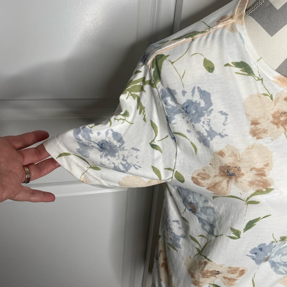 Denim & Flower Small Short Sleeve Tee - Picture 2 of 6